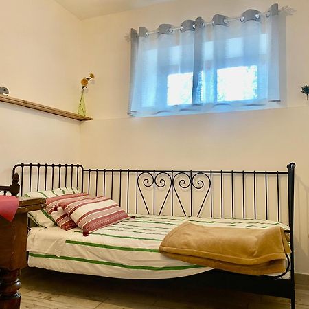Tabor 2 Garden & Parking Apartment เนเปิลส์ ภายนอก รูปภาพ